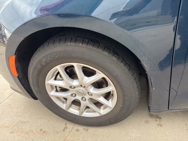 Used 2023 Chrysler Pacifica Touring-L image 12