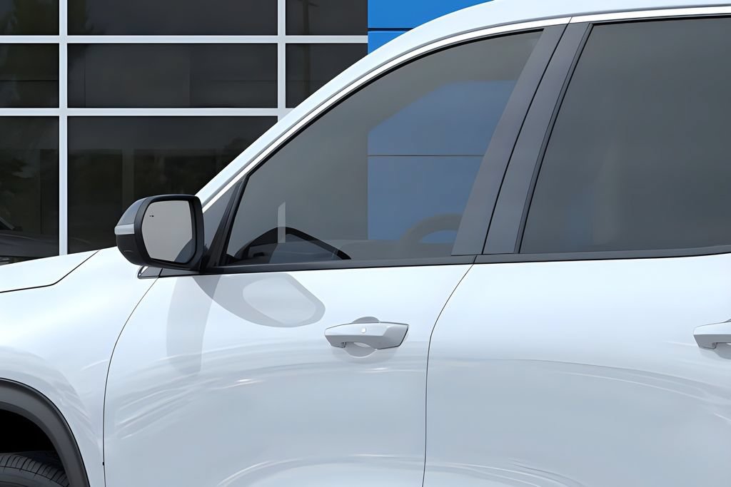 New 2027 Chevrolet Traverse LT FWD image 14