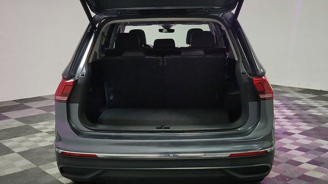 Used 2024 Volkswagen Tiguan SE image 19