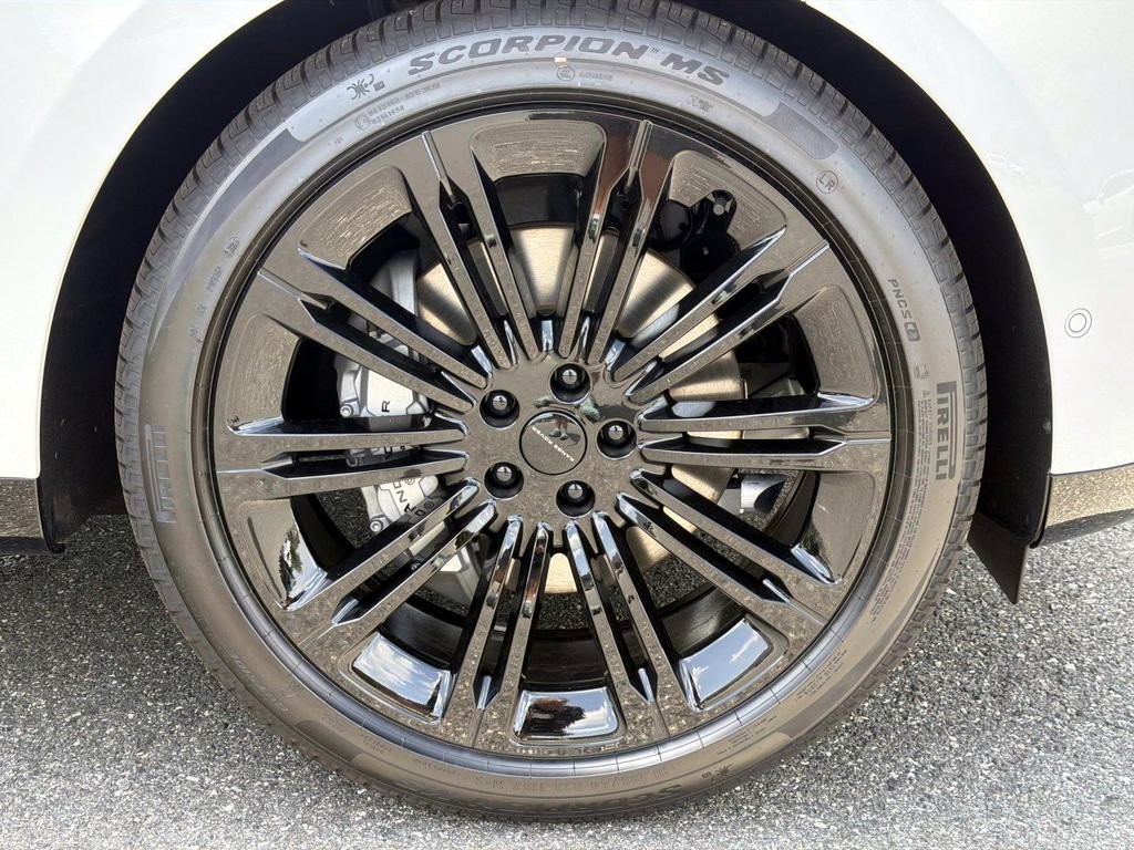 New 2026 Land Rover Range Rover SE AWD/4WD image 9