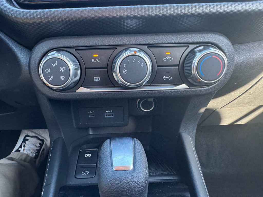 Used 2024 Nissan Kicks SV image 26