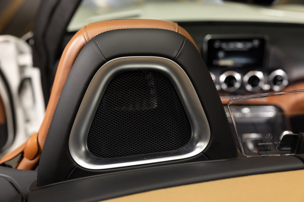 Used 2018 Mercedes-Benz AMG GT Roadster w/ Exclusive Interior Package image 31