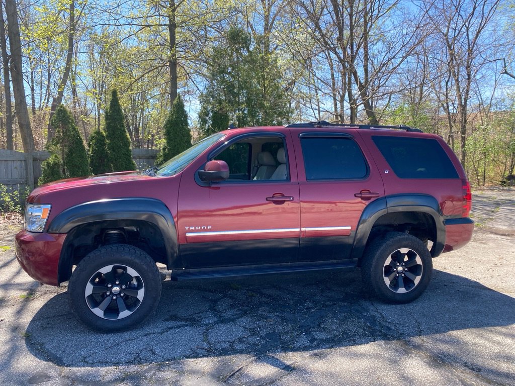 Used 2010 Chevrolet Tahoe LT AWD/4WD image 2