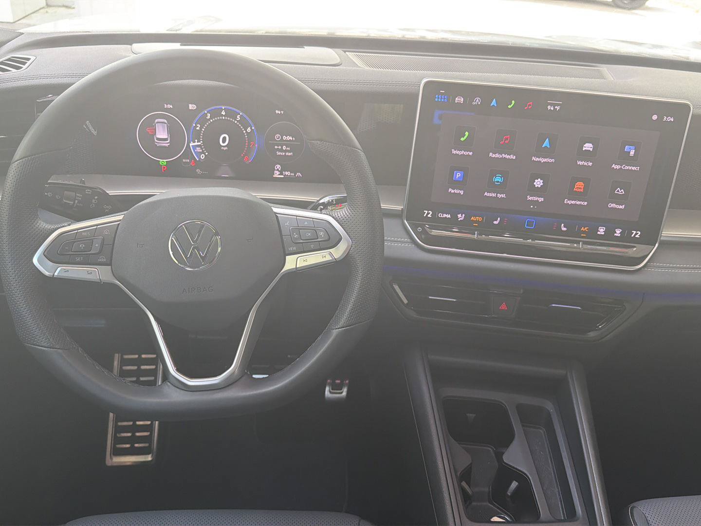 Certified 2025 Volkswagen Tiguan SE R-Line AWD/4WD image 17