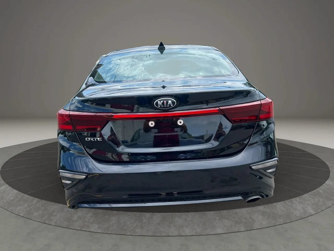 Used 2019 Kia Forte LXS FWD image 6