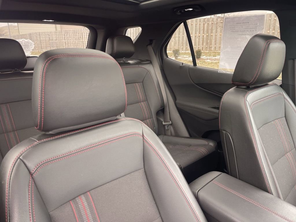 Used 2023 Chevrolet Equinox RS w/ LPO, Cargo Package image 40