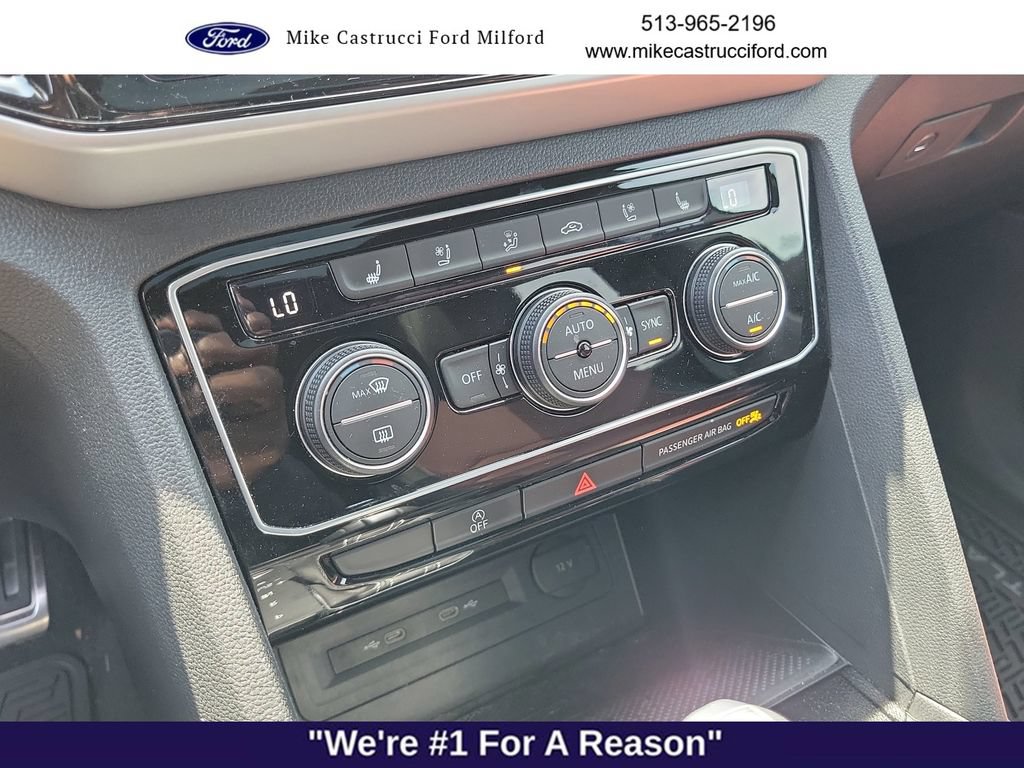 Used 2023 Volkswagen Atlas Cross Sport SEL Premium R-Line AWD/4WD image 19