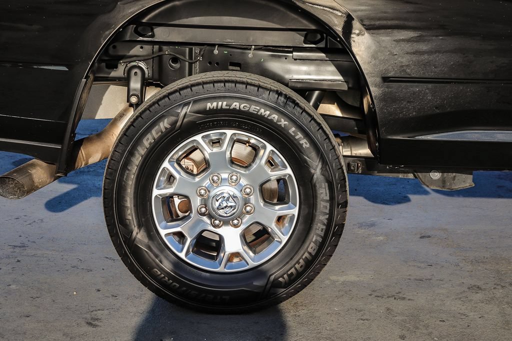 Used 2024 RAM 2500 Laramie AWD/4WD image 12