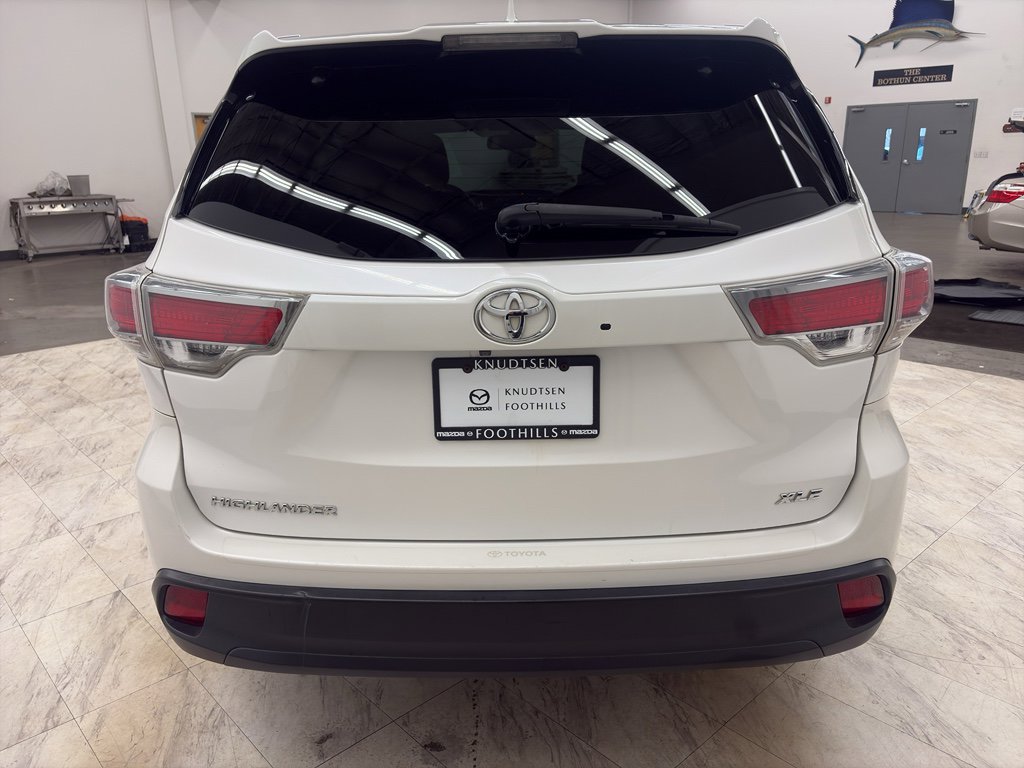 Used 2015 Toyota Highlander XLE image 6