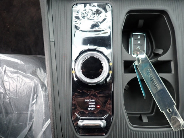 New 2026 Jeep Cherokee Laredo AWD/4WD image 19