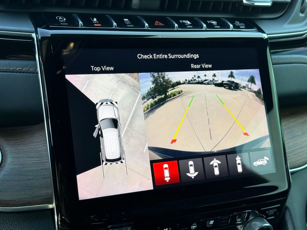 Used 2022 Jeep Grand Cherokee Summit w/ Adv Protech Group IV image 26