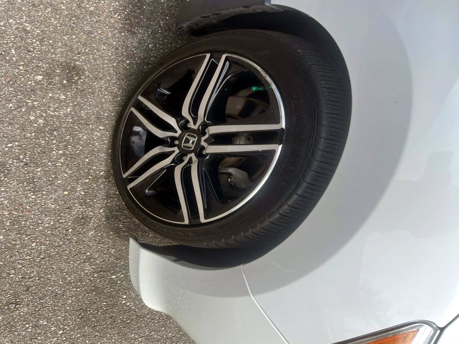 Used 2017 Honda Accord Sport image 33