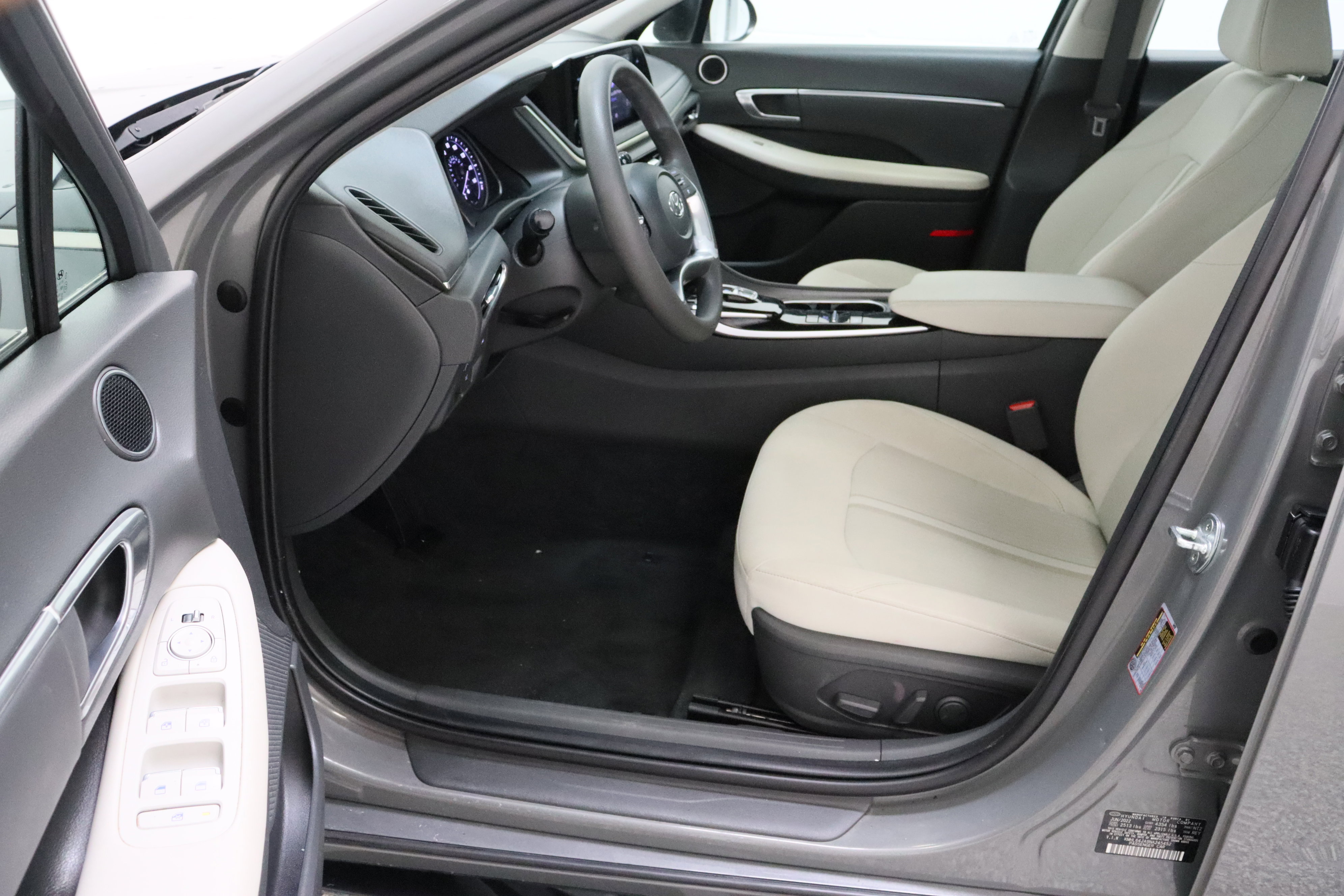 Used 2022 Hyundai Sonata SEL FWD image 14