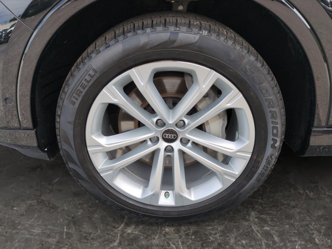 Used 2025 Audi Q7 3.0T Premium Plus AWD/4WD image 9
