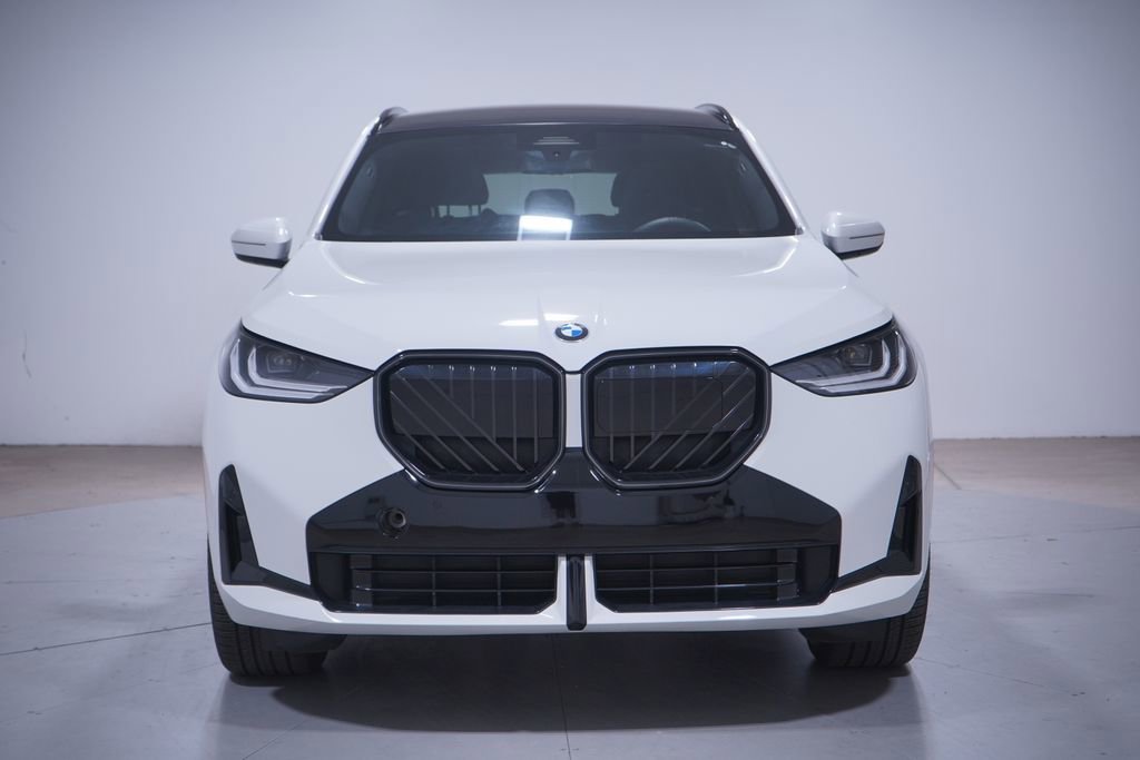 Used 2025 BMW X3 xDrive30i w/ M Sport Package image 4