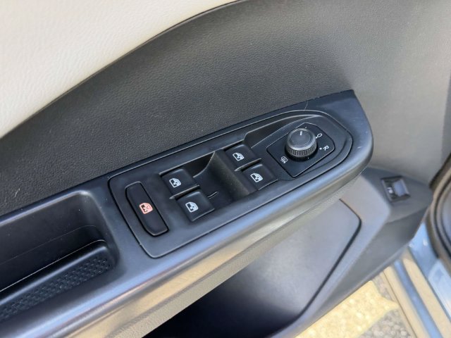 Used 2023 Volkswagen Taos SE w/ Panoramic Sunroof Package AWD/4WD image 20