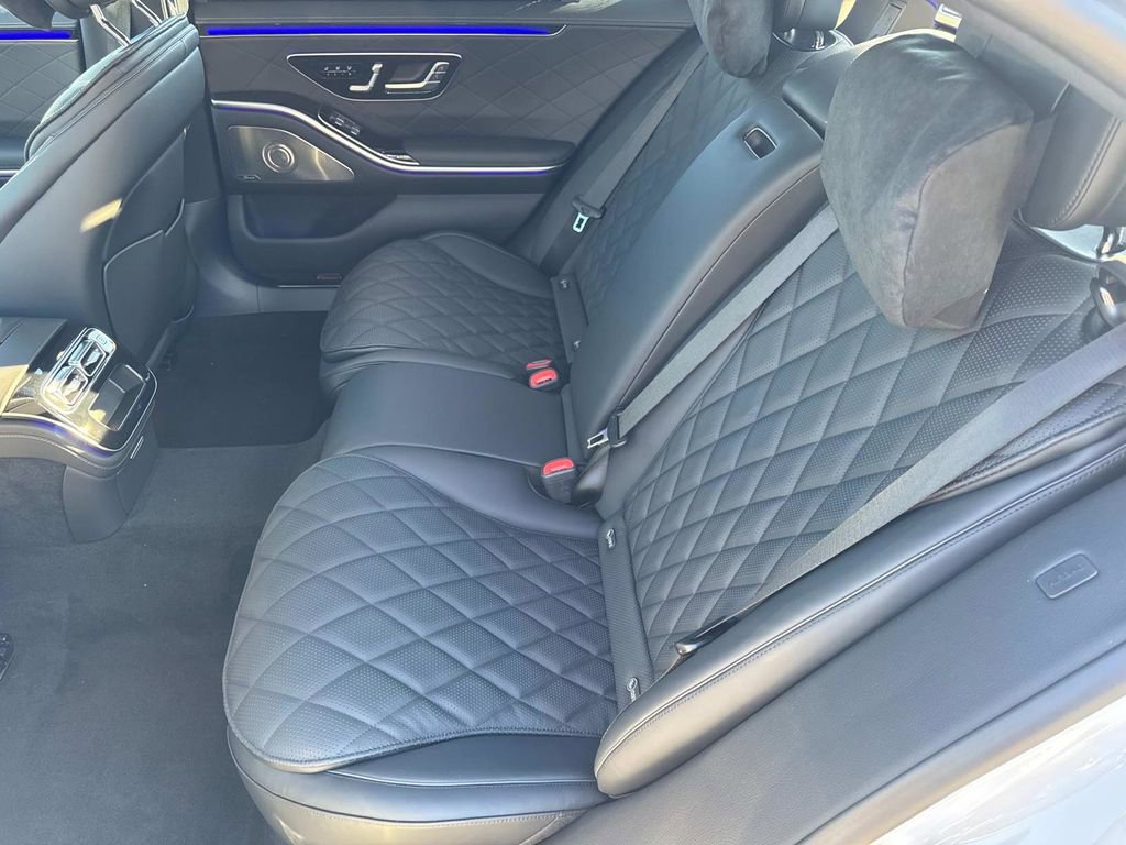 New 2025 Mercedes-Benz S 580 4MATIC Sedan image 14