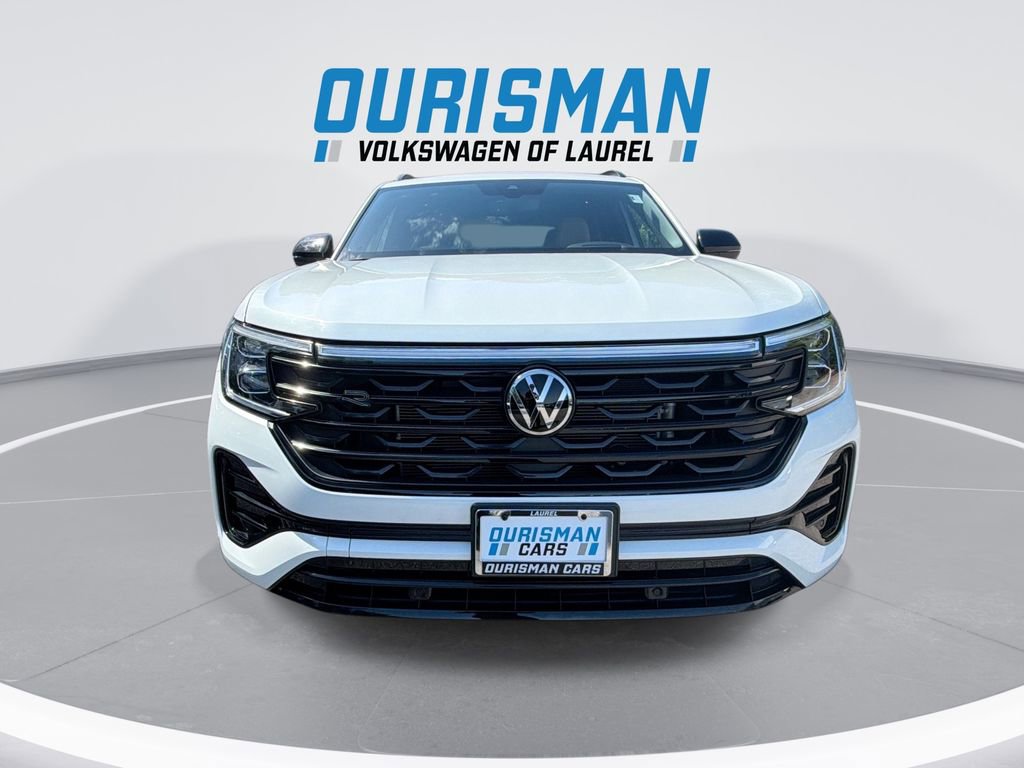 Used 2025 Volkswagen Atlas Cross Sport SEL R-Line AWD/4WD image 3