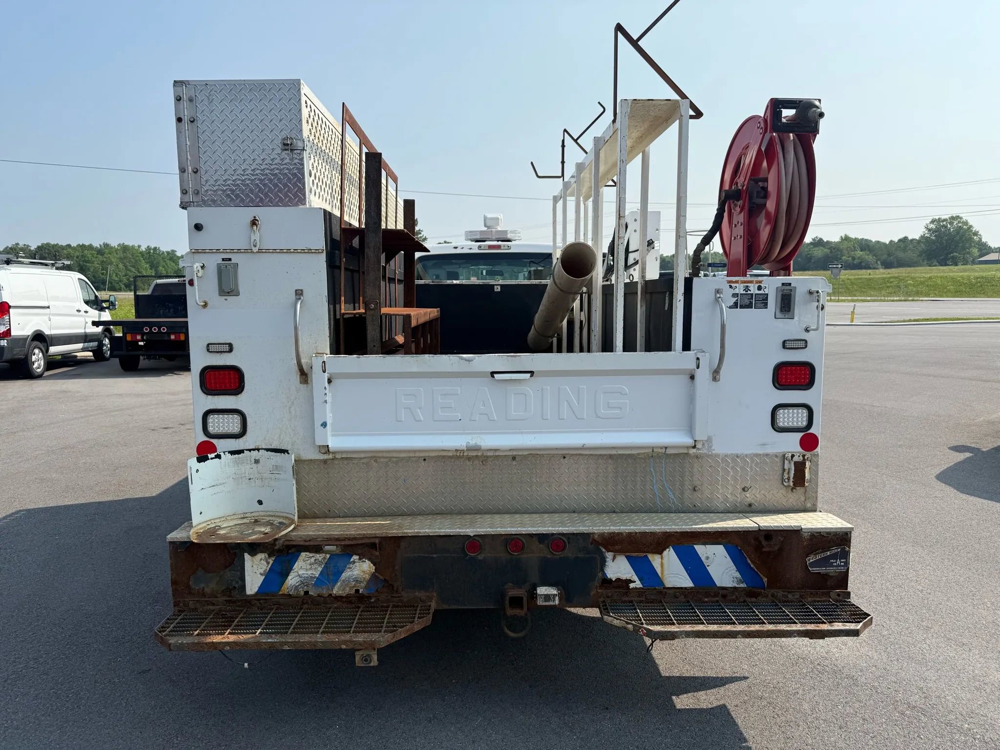 Used 2016 Ford F550 XLT 162  W.B. 4D image 5