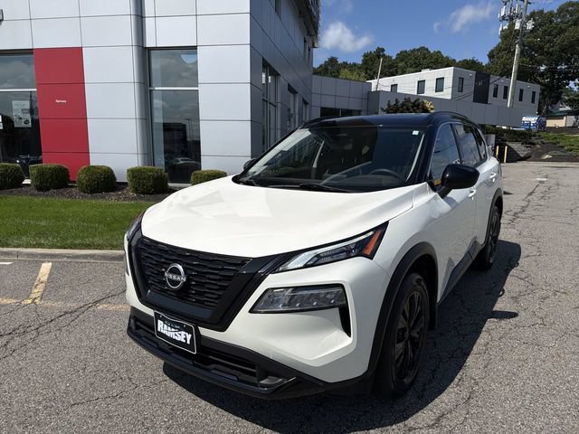 Certified 2023 Nissan Rogue SV w/ SV Premium B Package AWD/4WD image 4