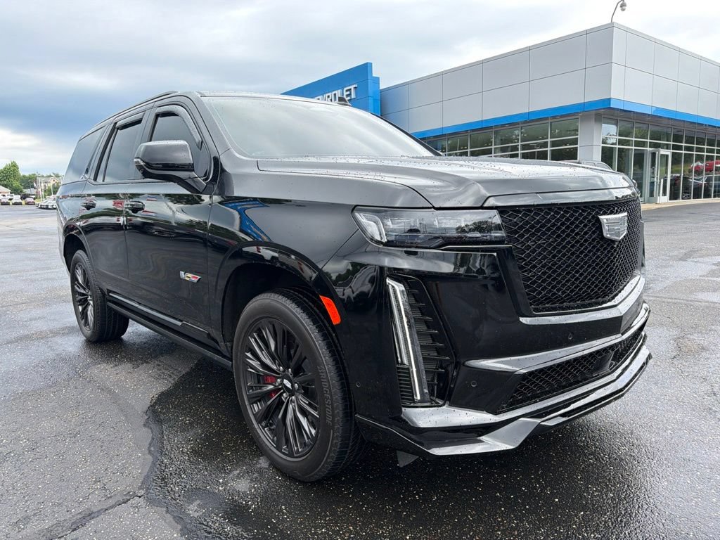 Used 2024 Cadillac Escalade V w/ LPO, ONYX Package AWD/4WD image 2