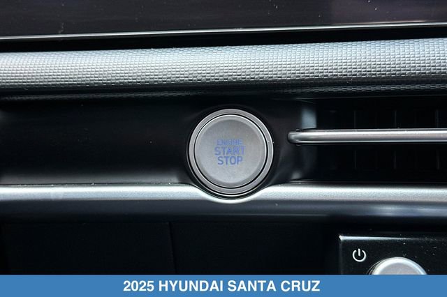 Used 2025 Hyundai Santa Cruz SEL AWD/4WD image 23