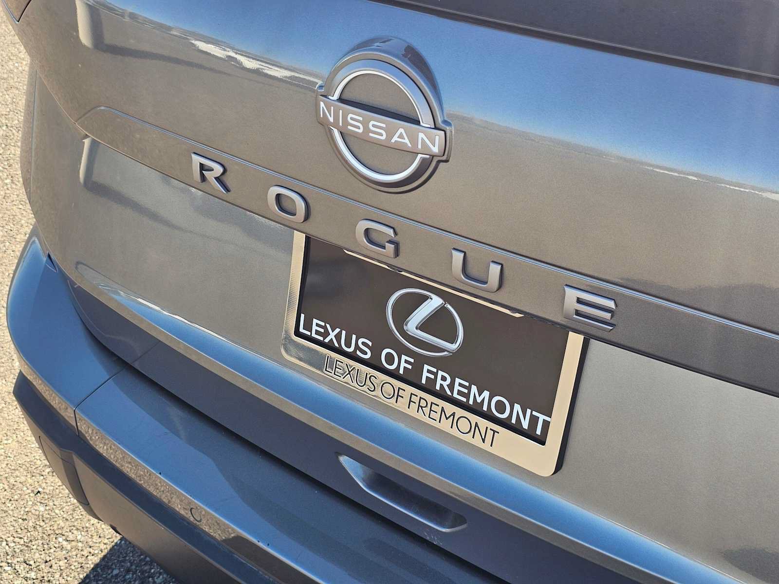 Used 2024 Nissan Rogue SV FWD image 13
