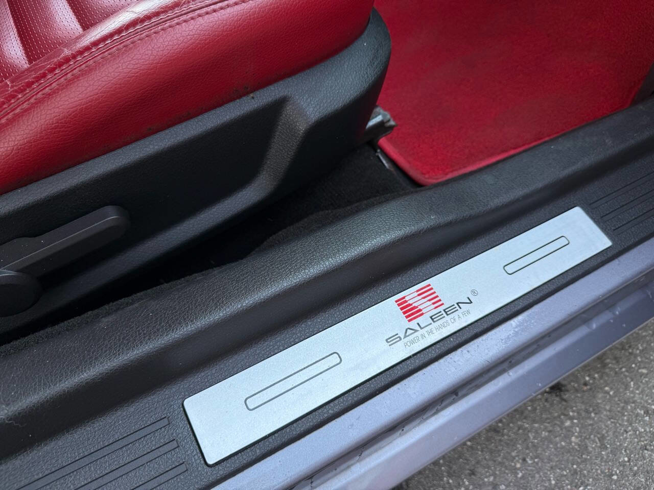 Used 2006 Ford Mustang GT Premium RWD image 18