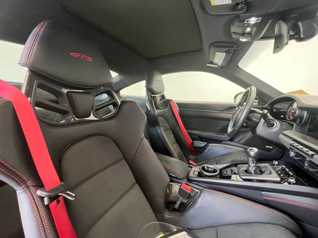 Certified 2022 Porsche 911 Carrera GTS RWD image 18