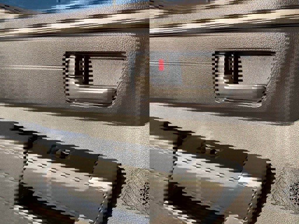 Used 2024 Toyota Tundra SR5 image 11