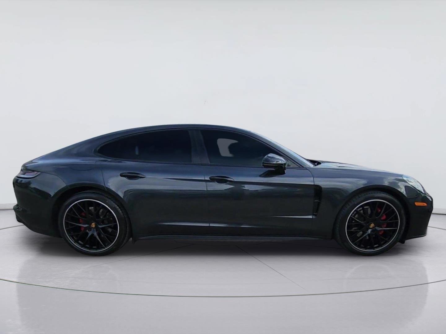 Used 2023 Porsche Panamera Platinum Edition RWD image 9