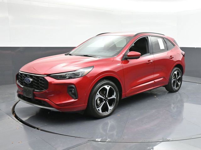 Used 2024 Ford Escape ST-Line Elite w/ Premium Technology Package image 4