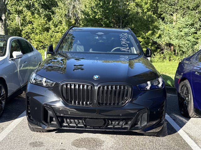 Used 2026 BMW X5 xDrive40i w/ M Sport Package AWD/4WD image 2