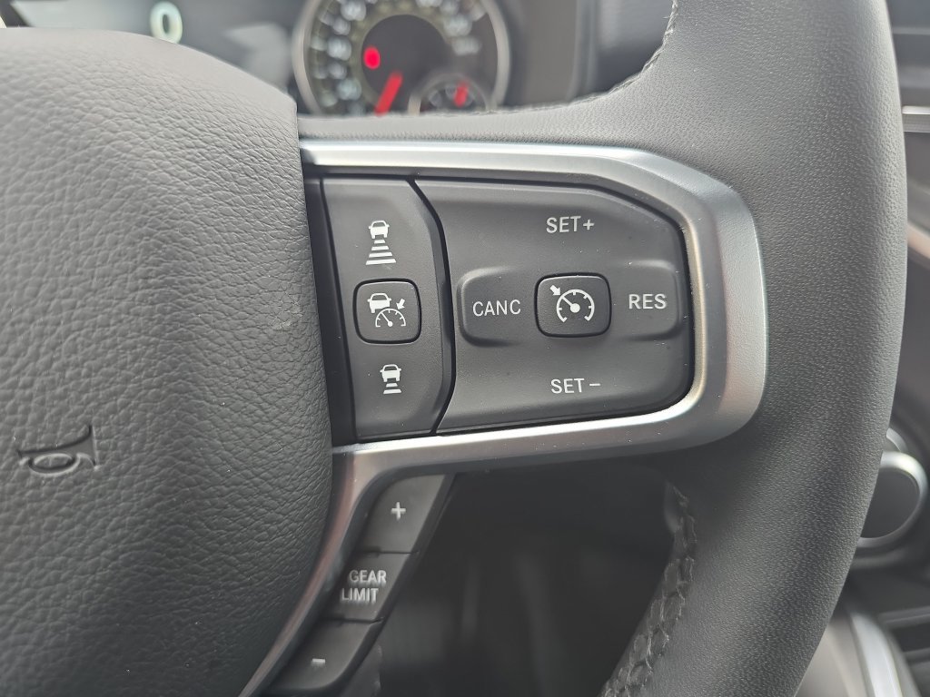 Used 2025 RAM 1500 Big Horn AWD/4WD image 20