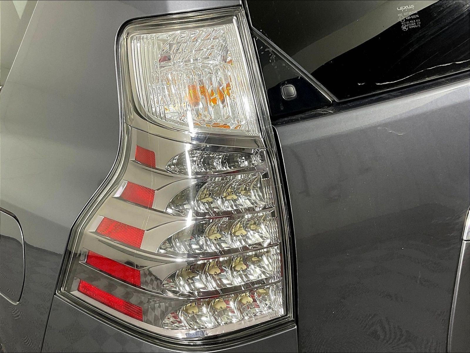 Used 2019 Lexus GX 460 Premium AWD/4WD image 23
