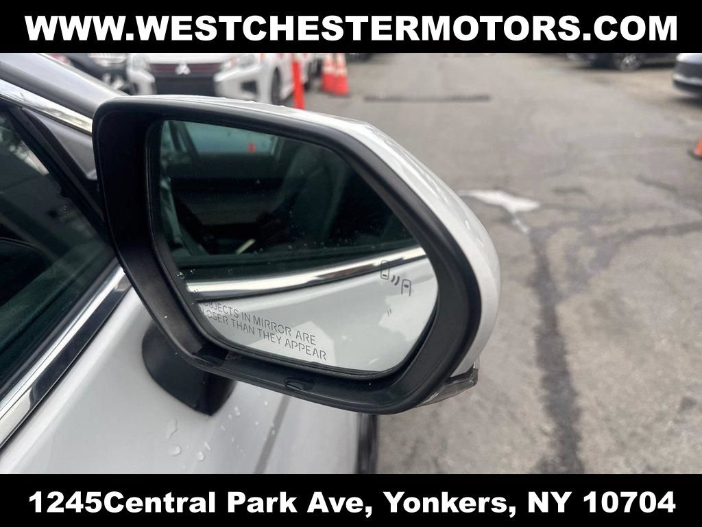 Used 2024 Toyota Camry SE w/ Convenience Package FWD image 12