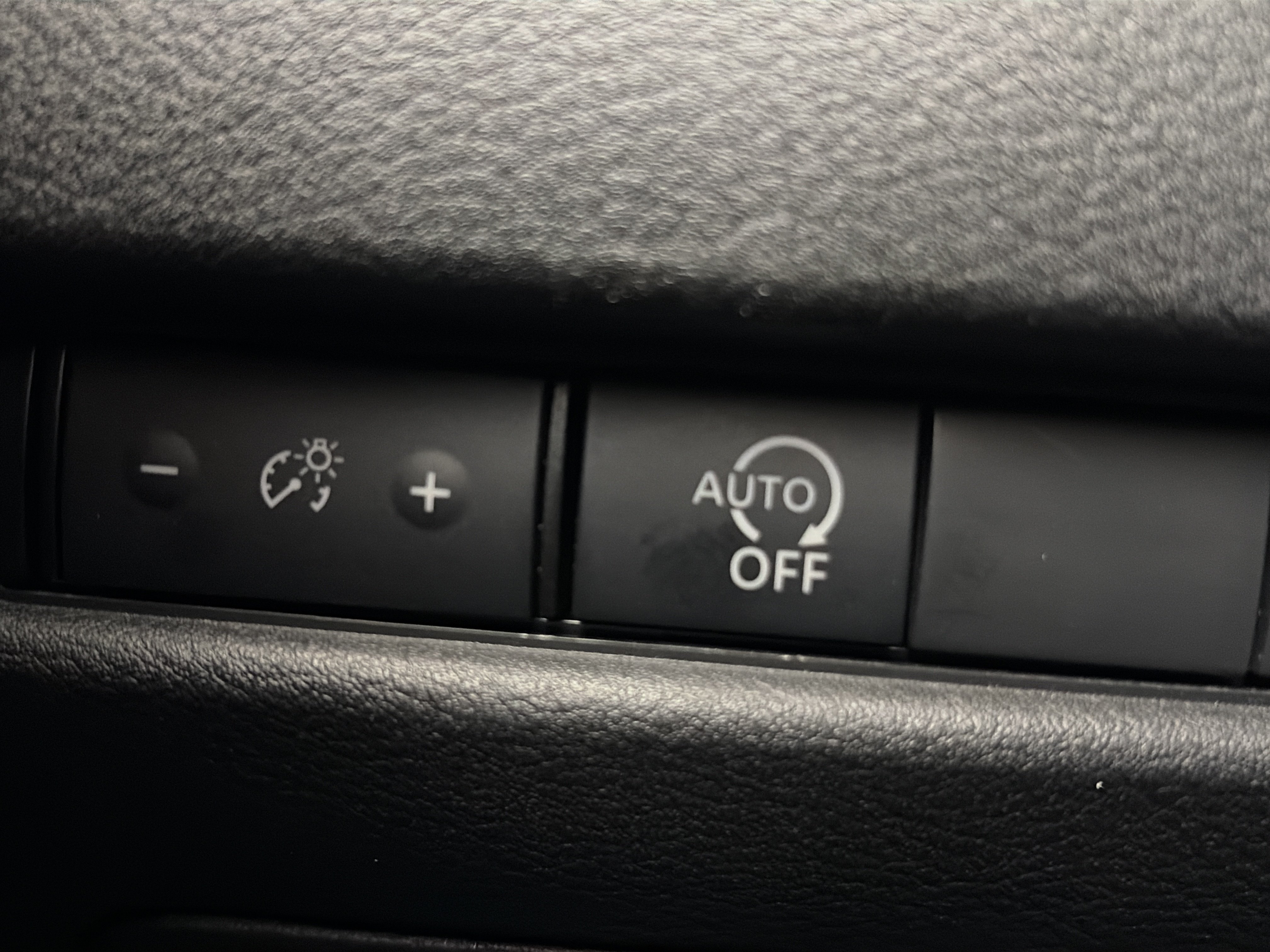 Certified 2023 Nissan Rogue SV AWD/4WD image 30