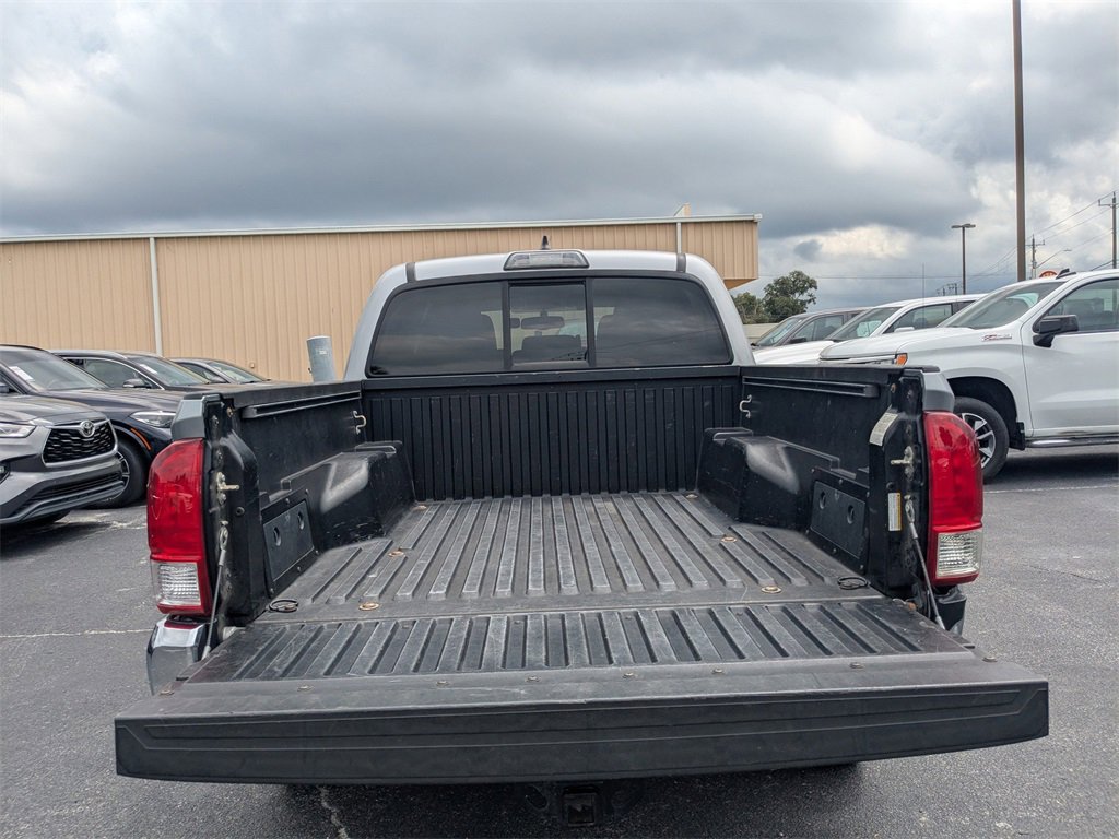 Used 2017 Toyota Tacoma SR5 image 13