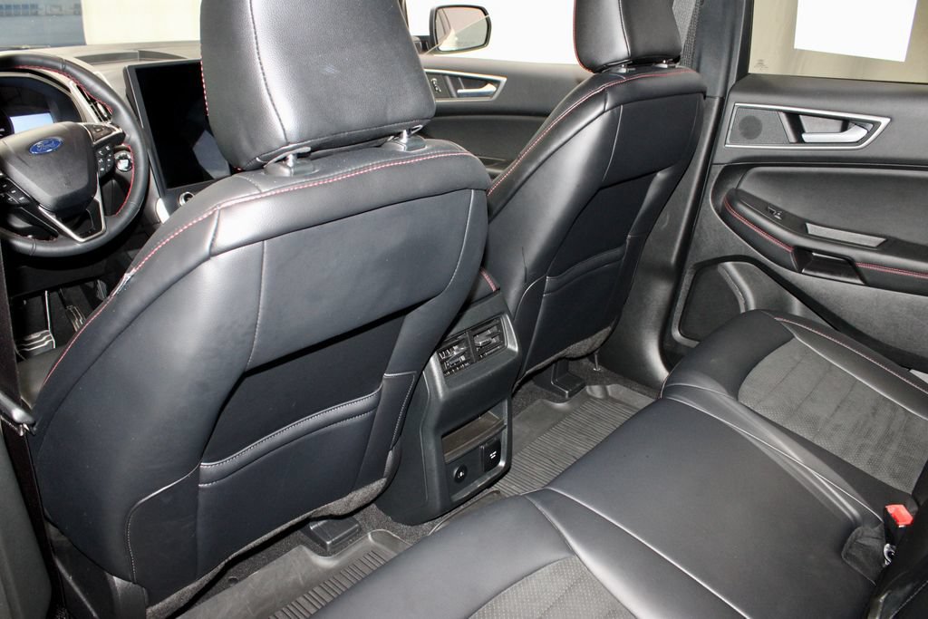Certified 2024 Ford Edge ST-Line AWD/4WD image 21