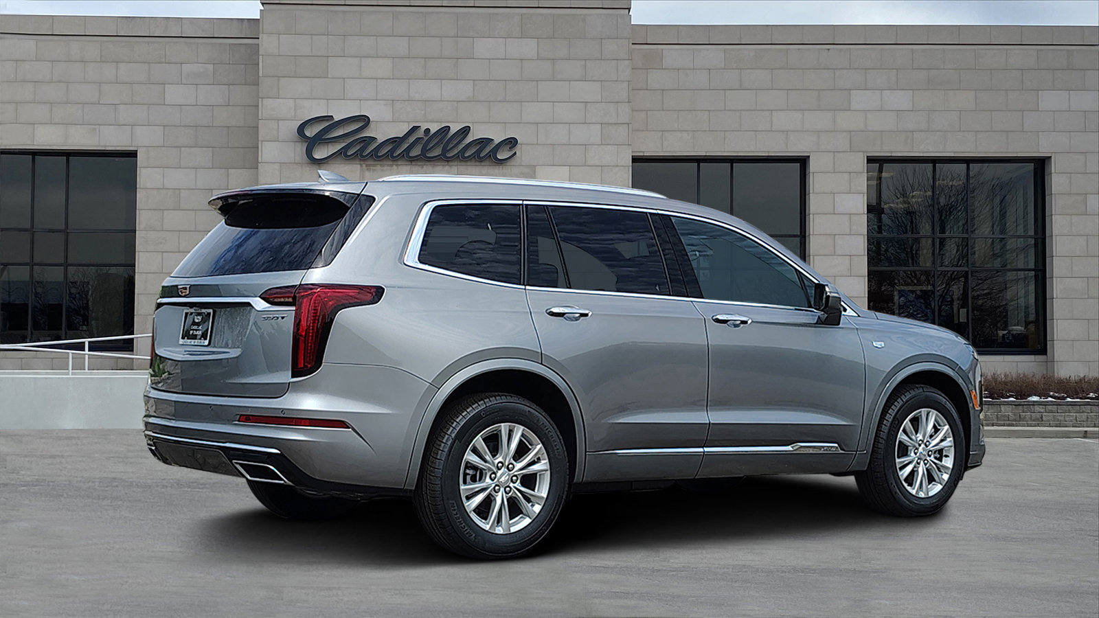 New 2025 Cadillac XT6 Luxury image 3