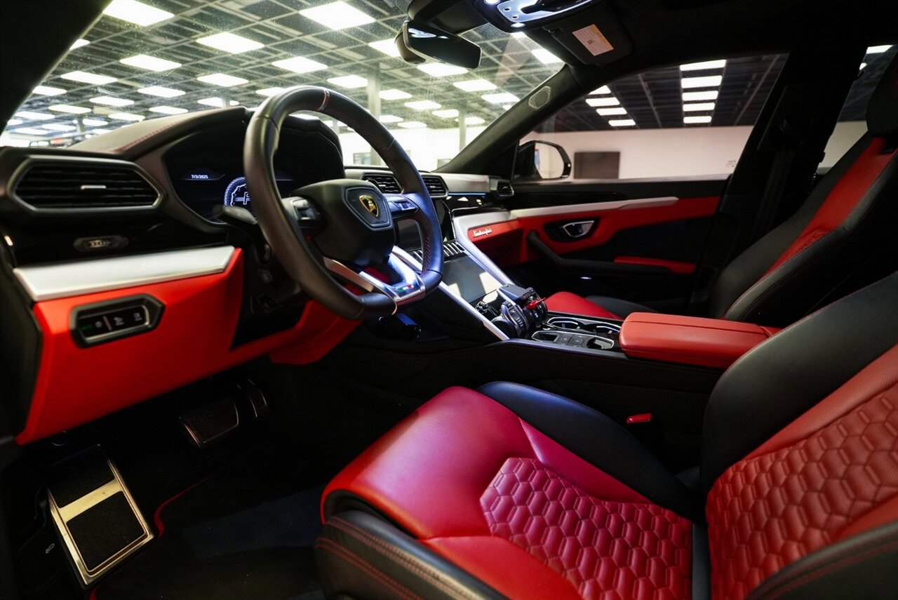 Used 2021 Lamborghini Urus AWD/4WD image 14