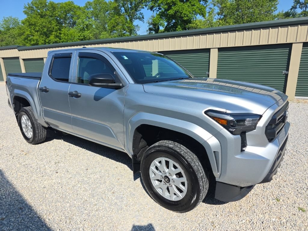 Certified 2024 Toyota Tacoma SR AWD/4WD image 8