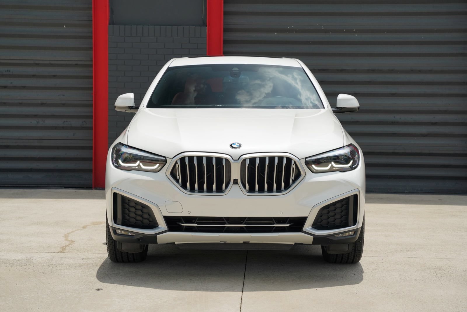Used 2021 BMW X6 xDrive40i w/ Premium Package AWD/4WD video 2