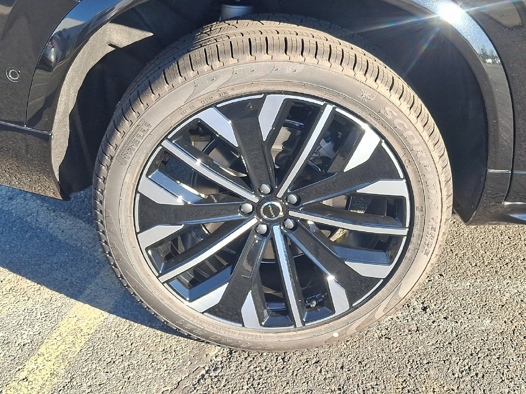 New 2027 Volvo XC90 B6 Plus AWD/4WD image 7