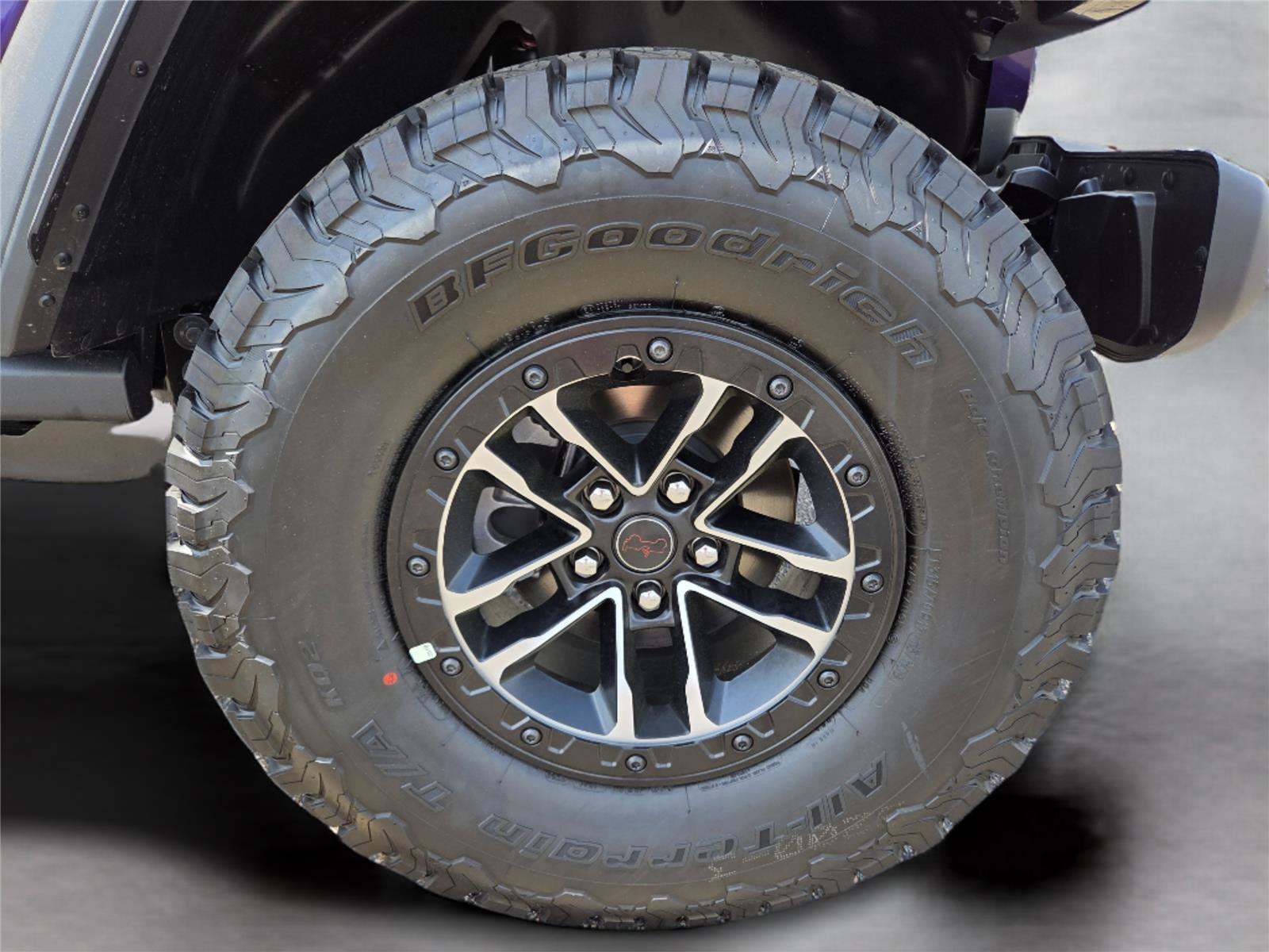 New 2026 Jeep Wrangler Unlimited Rubicon w/ Xtreme 35 Tire Package image 36