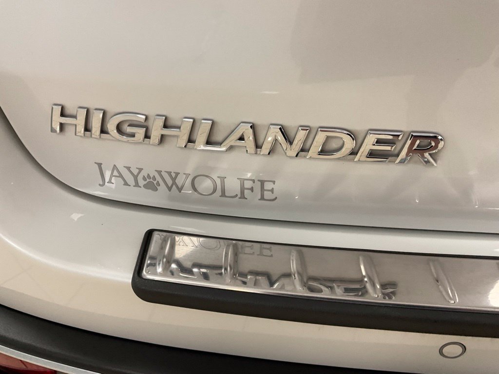 Used 2019 Toyota Highlander Limited AWD/4WD image 26