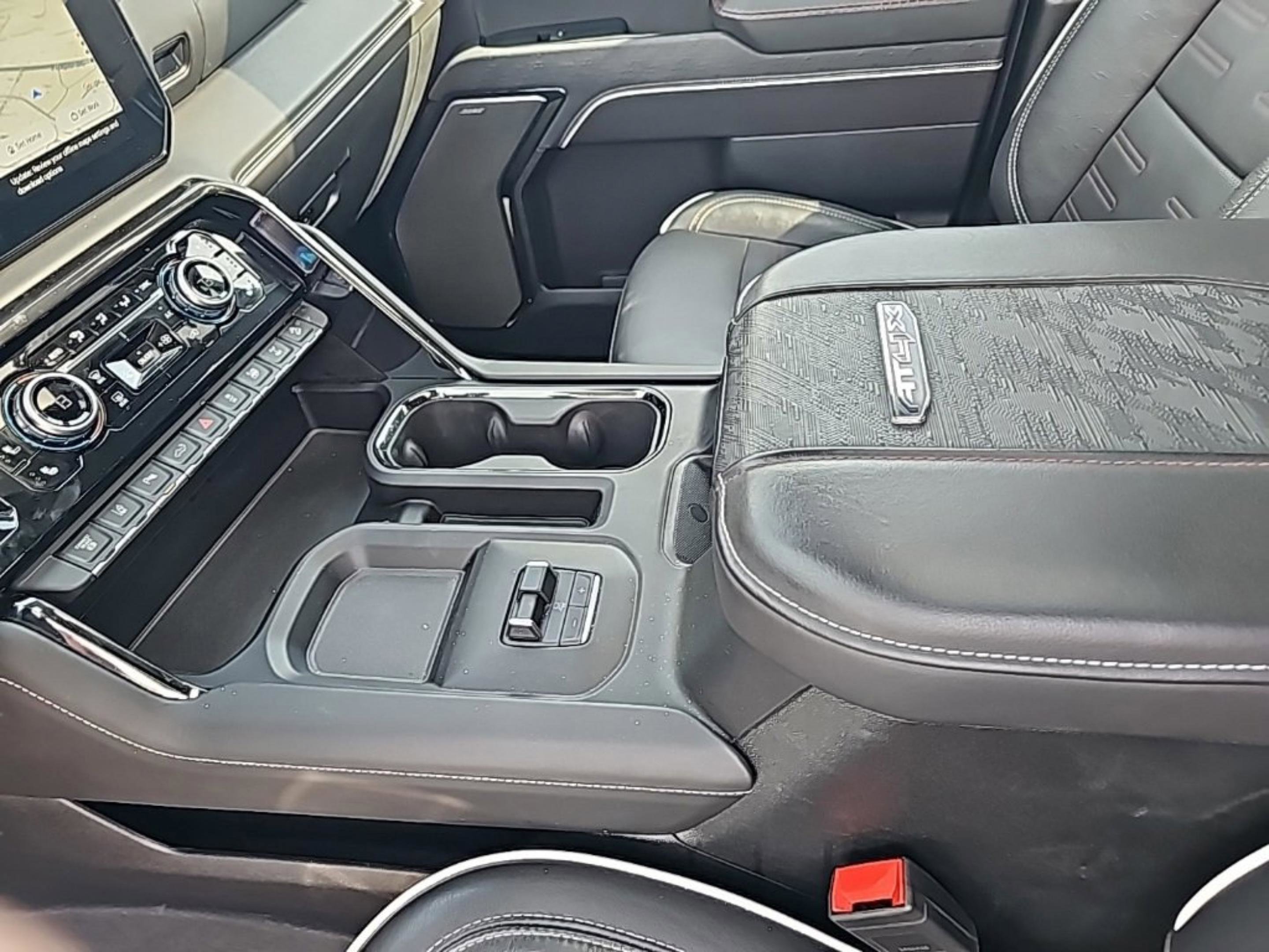 Used 2024 GMC Sierra 2500 AT4X w/ AT4X AEV Edition image 16