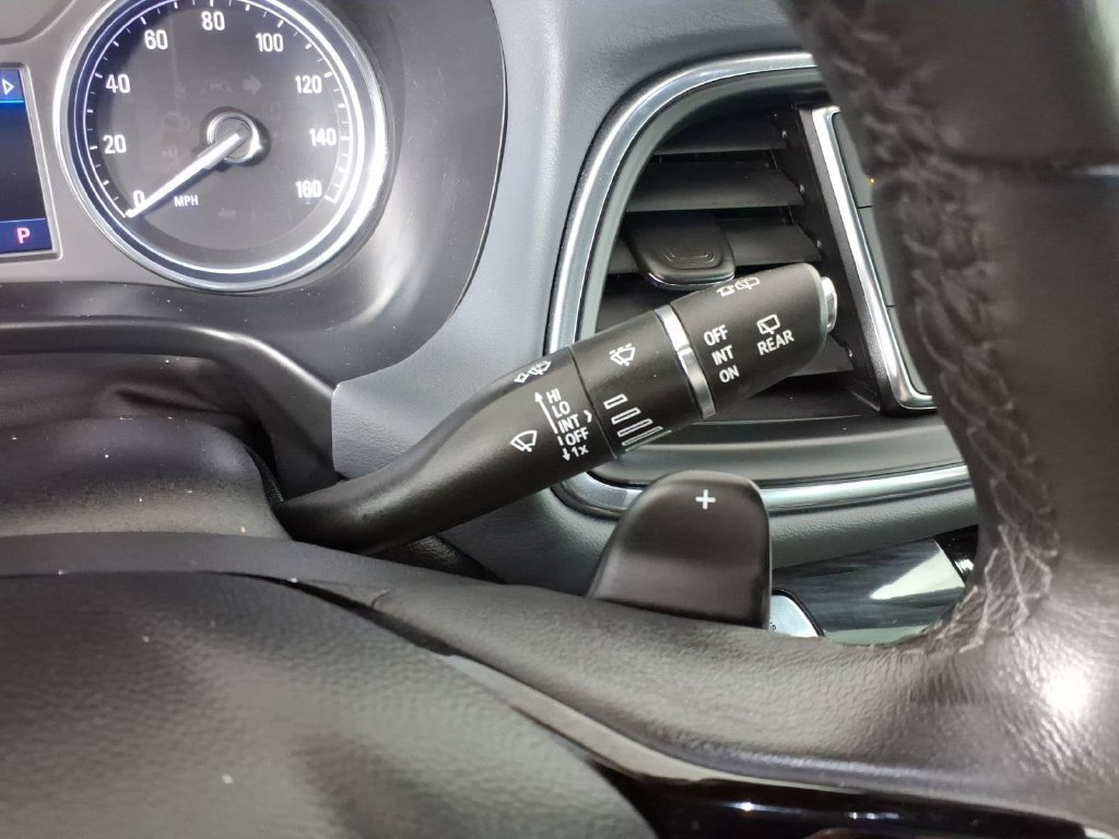 Used 2023 Buick Enclave Essence AWD/4WD image 27