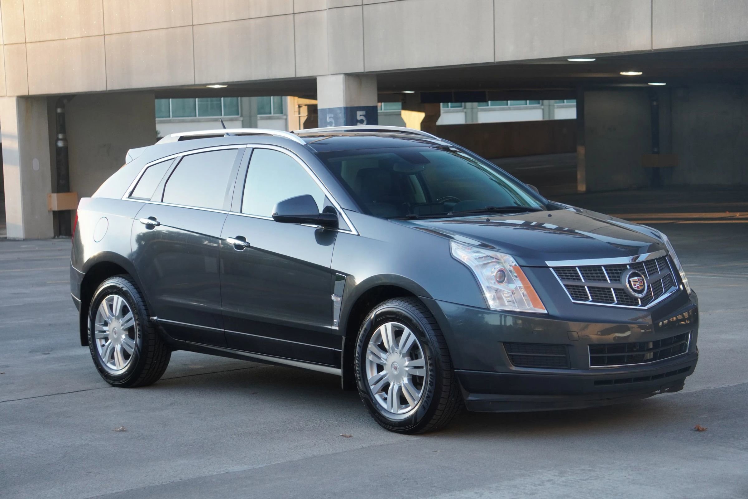 Used 2012 Cadillac SRX Luxury image 21