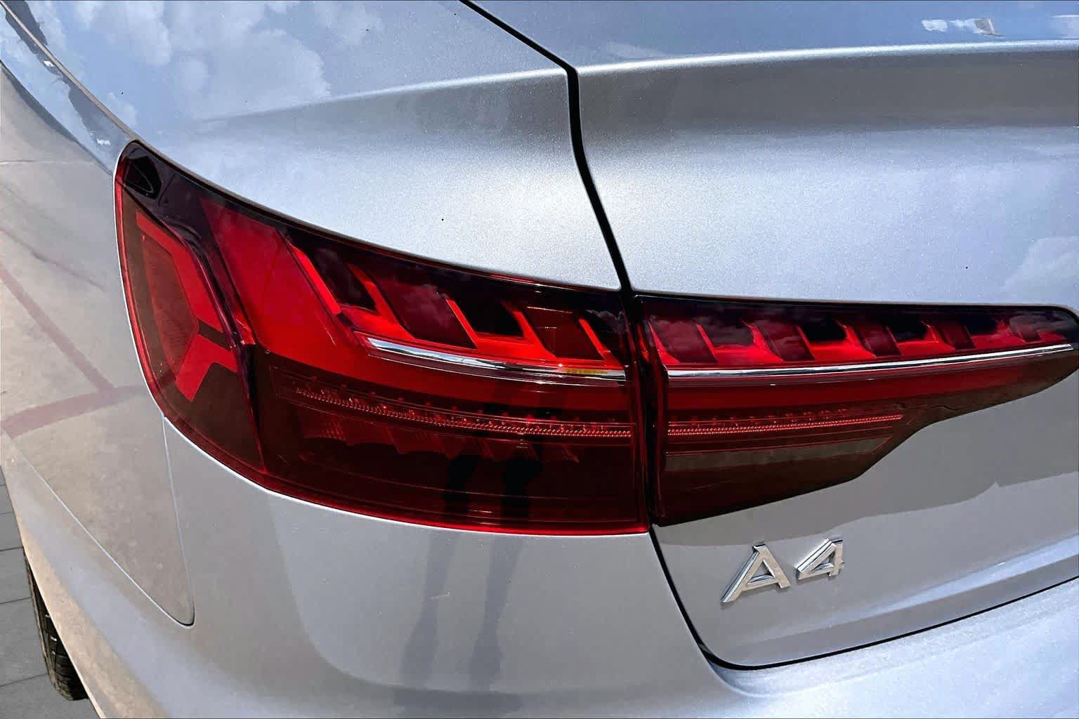 Used 2023 Audi A4 2.0T Premium w/ Convenience Package AWD/4WD image 29